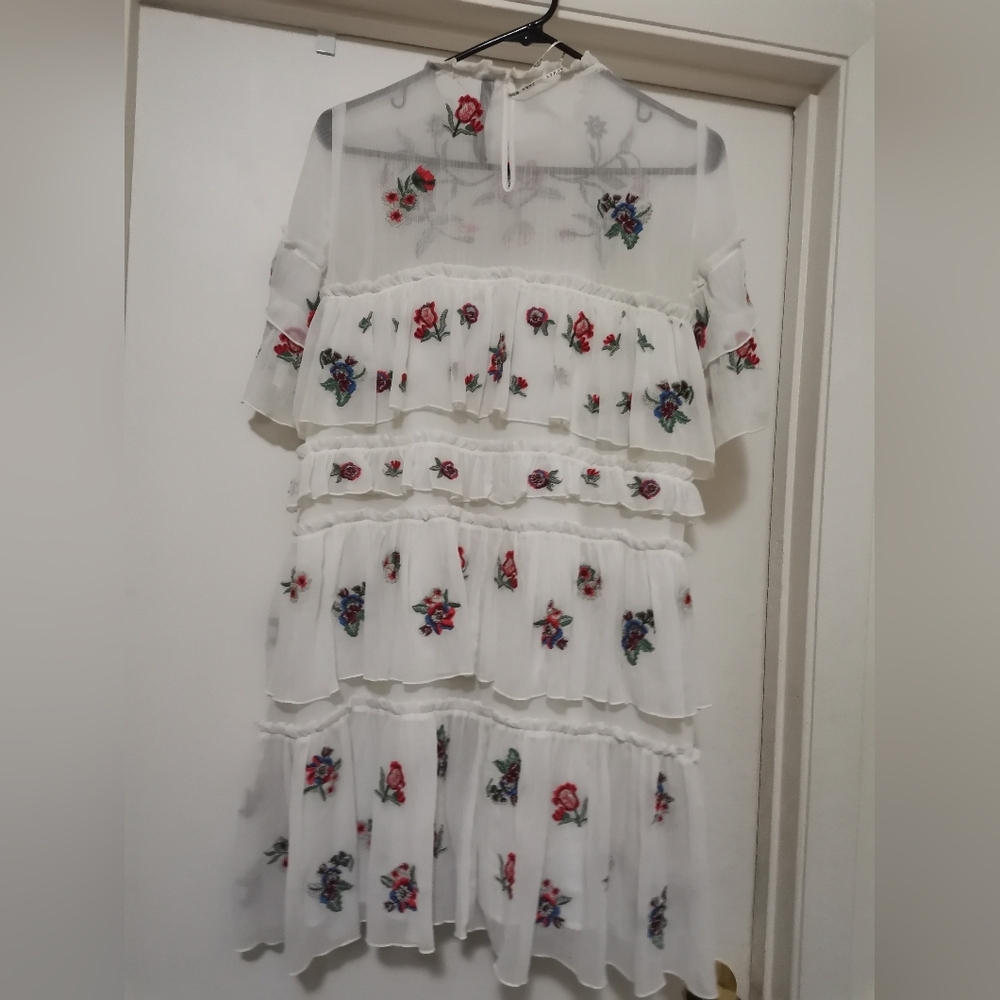ZARA White Embroidered Floral Tiered Dress - Picture 4 of 4